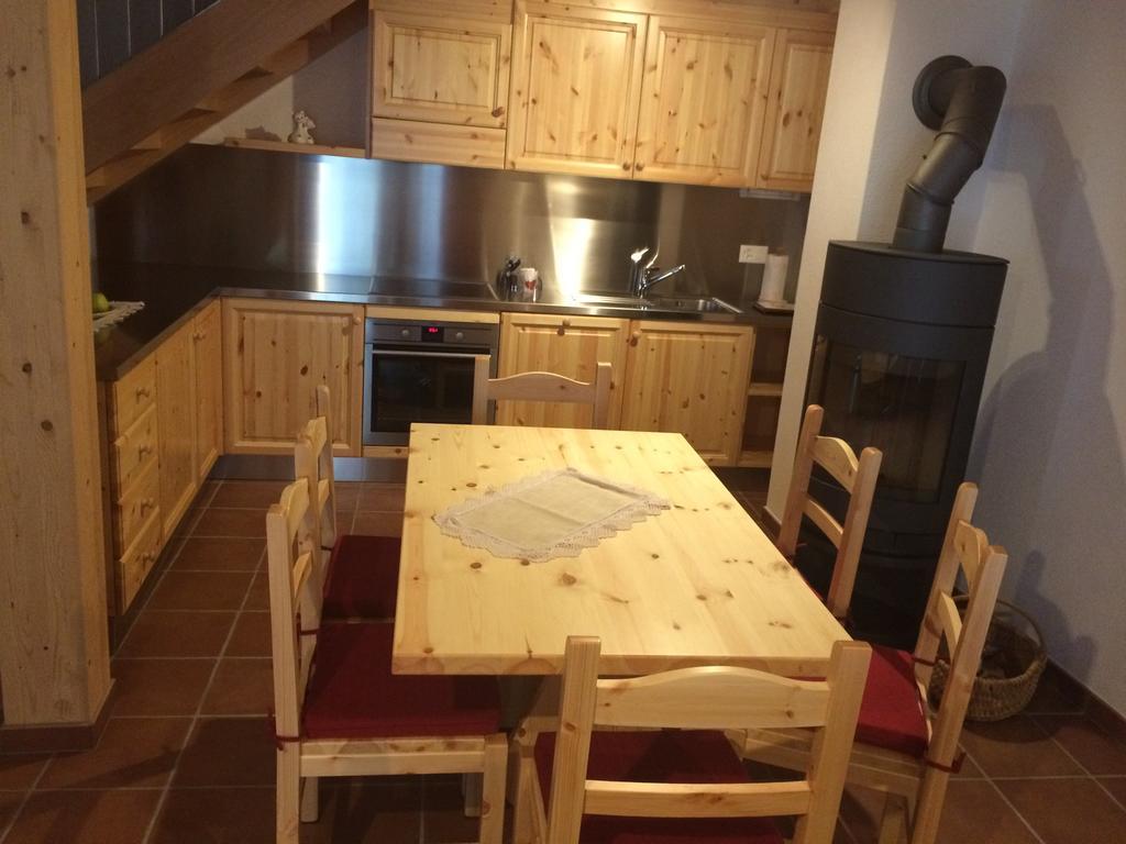 Osteria Del Centro Bed & Breakfast Brusio Ruang foto